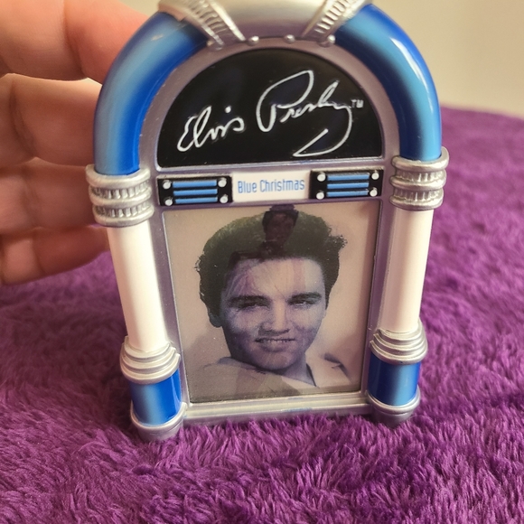 Elvis Presley Holographic Juke Box Musical Ornament Plays Blue Christmas 2004 - Picture 4 of 10